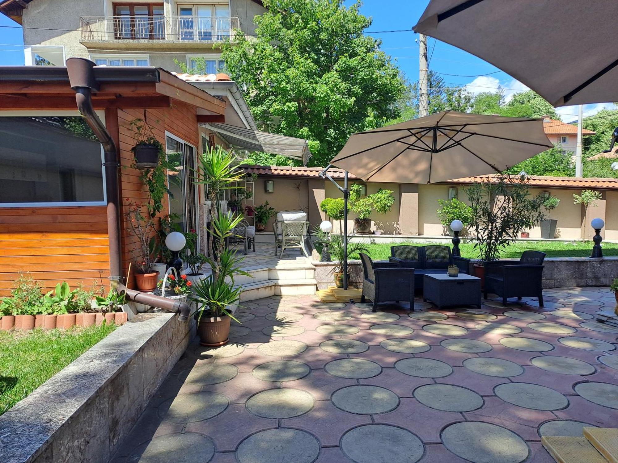 Приятелската Къща Hotel Velingrad Exterior photo