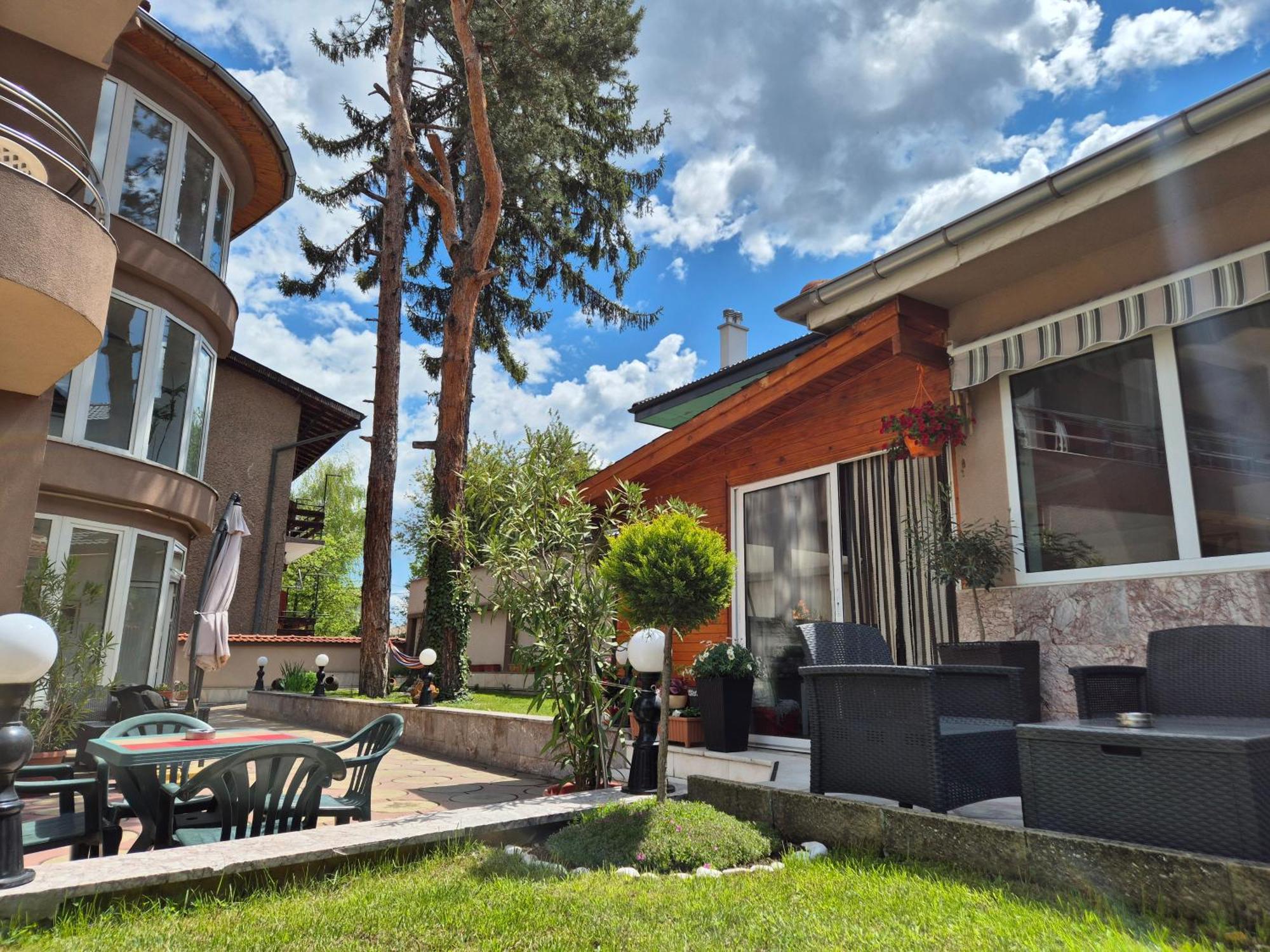 Приятелската Къща Hotel Velingrad Exterior photo