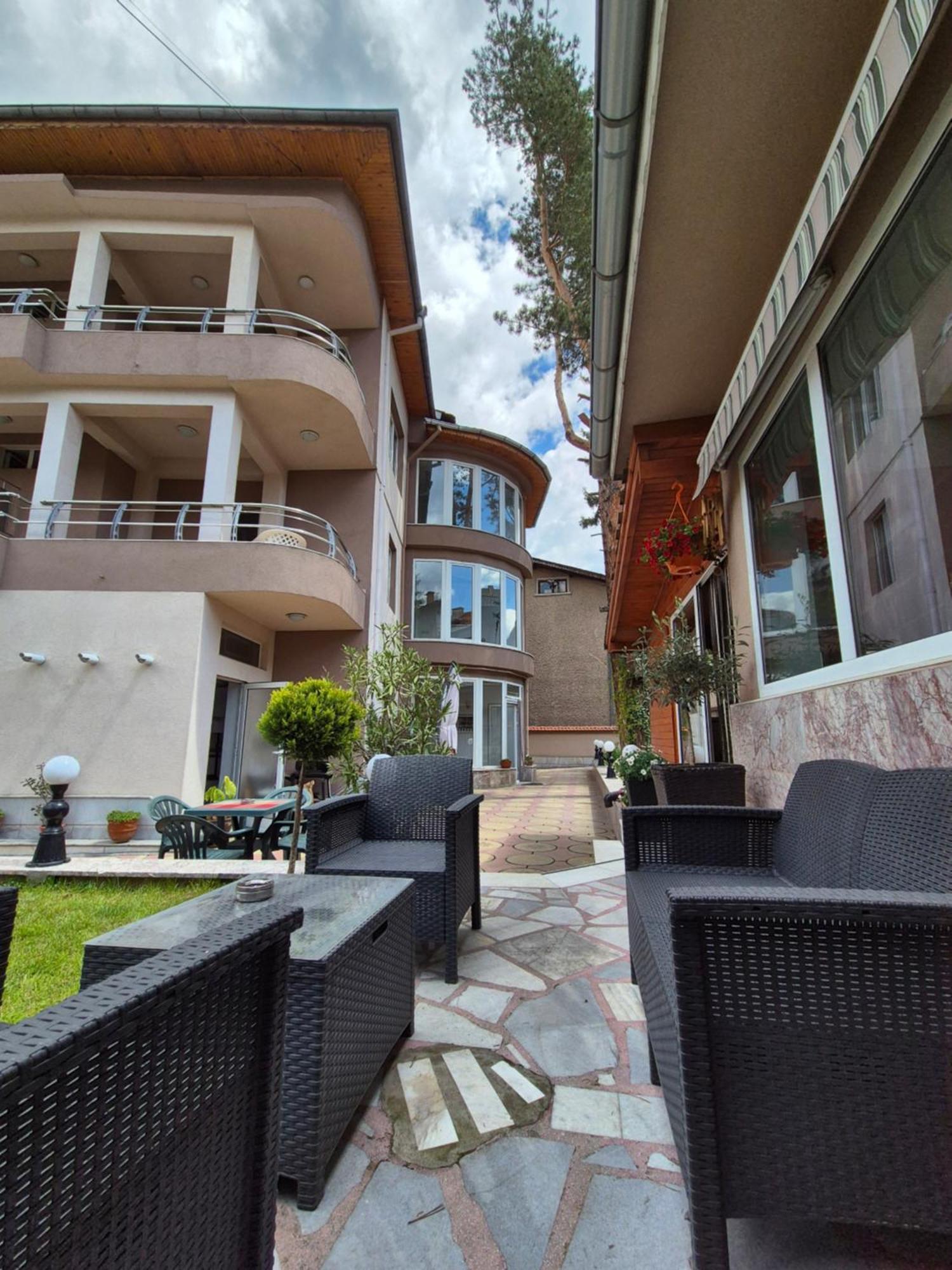 Приятелската Къща Hotel Velingrad Exterior photo